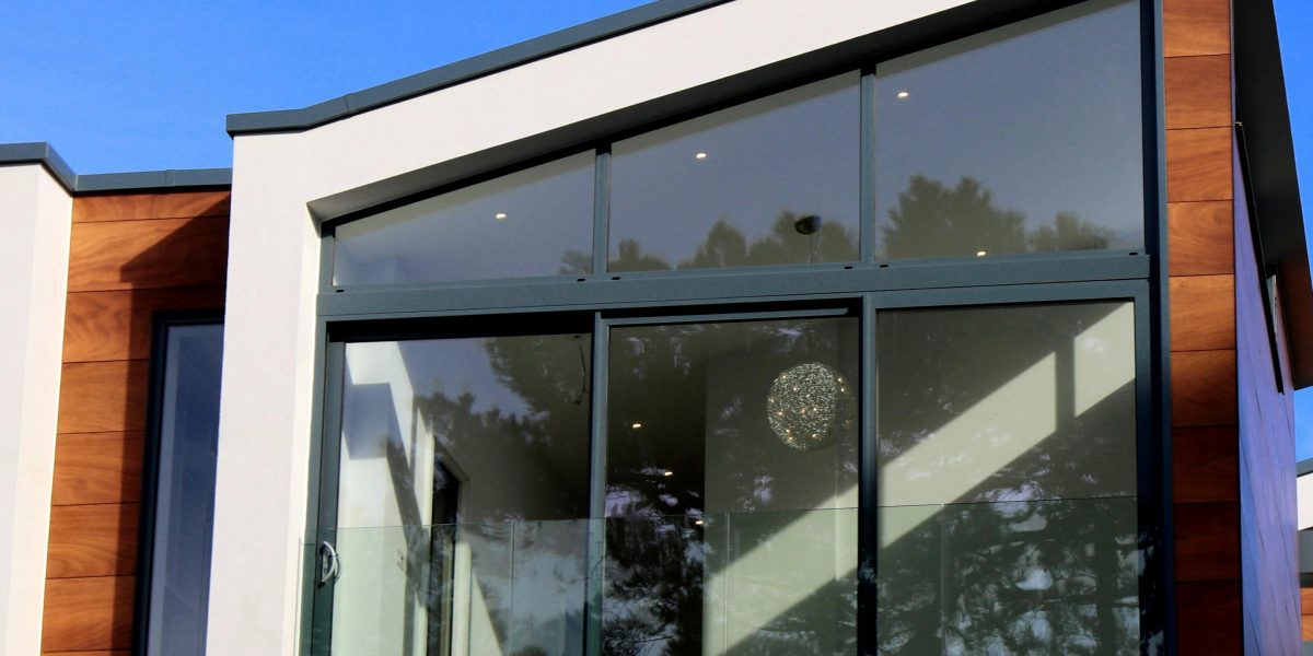 This guide explains how international buyers can find and buy modern homes for sale in Connecticut in 2026, showing why the state remains a top luxury market de...