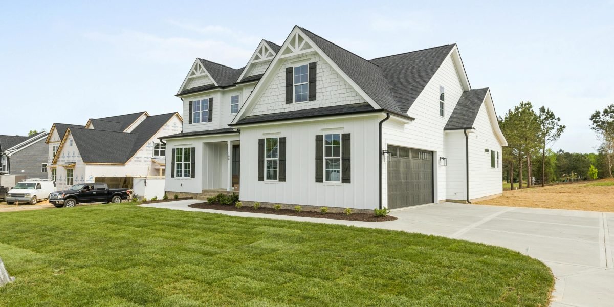 This article explains why Wisconsin has emerged as an attractive luxury real estate market in 2026, combining lakeside scenery, strong price appreciation, and r...