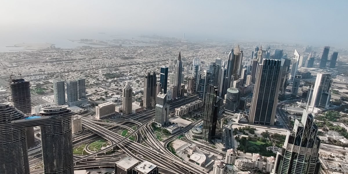 This article explains why Downtown Dubai remains a magnet for ultra‑high‑net‑worth buyers in 2026, combining iconic location, branded residences and a dense ame...