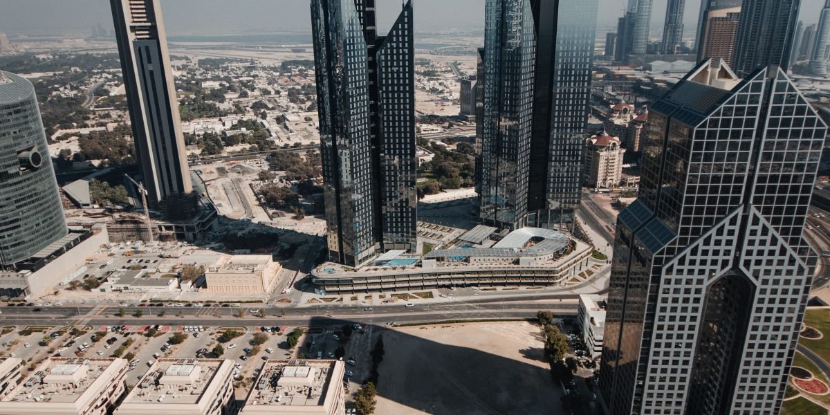 This article examines why high-net-worth investors are asking whether a Dubai real estate crash could happen in 2026 and what it means for luxury buyers. It rev...