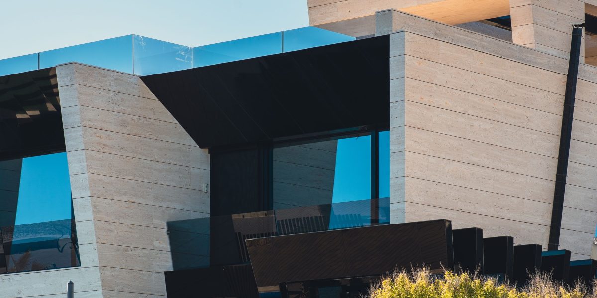 This article explains why US luxury real estate is a priority for high‑net‑worth buyers in 2026 and why Montana has become a standout market. It covers the mark...